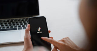 大人気SNS「Tik Tok」の活用事例とビジネスアカウントの作成手順
